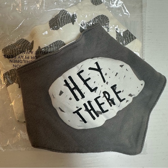 2/$10 Sale! Little Me & Chick Pea Set of 5 Baby Bibs Some New Size 0-12 Months - Picture 8 of 12